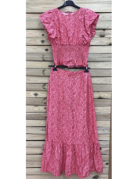 Conjunto ramitas de top cintura fruncida y falda larga