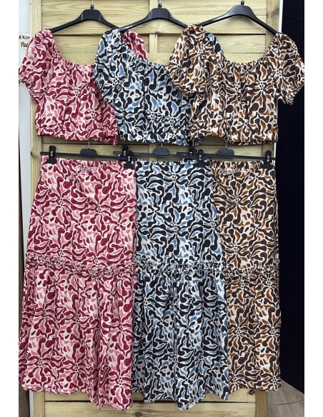 Conjunto laberinto de top manga abullonada y falda midi detalle volantito