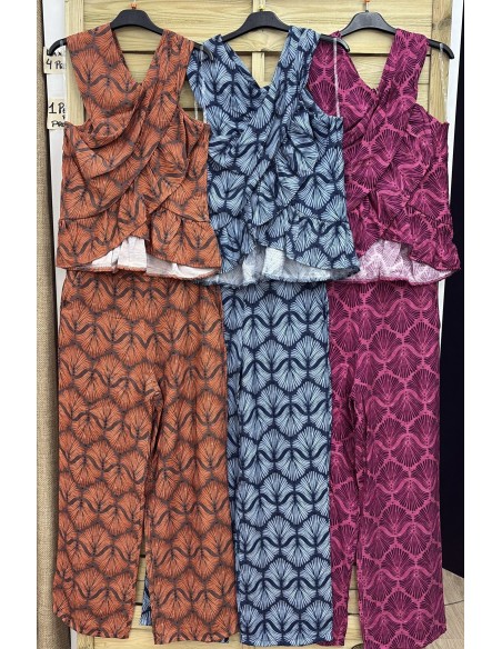 Top abanico parte delantera cruzada con volante