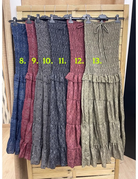 Vestido midi estampado palabra cuerpo frunce