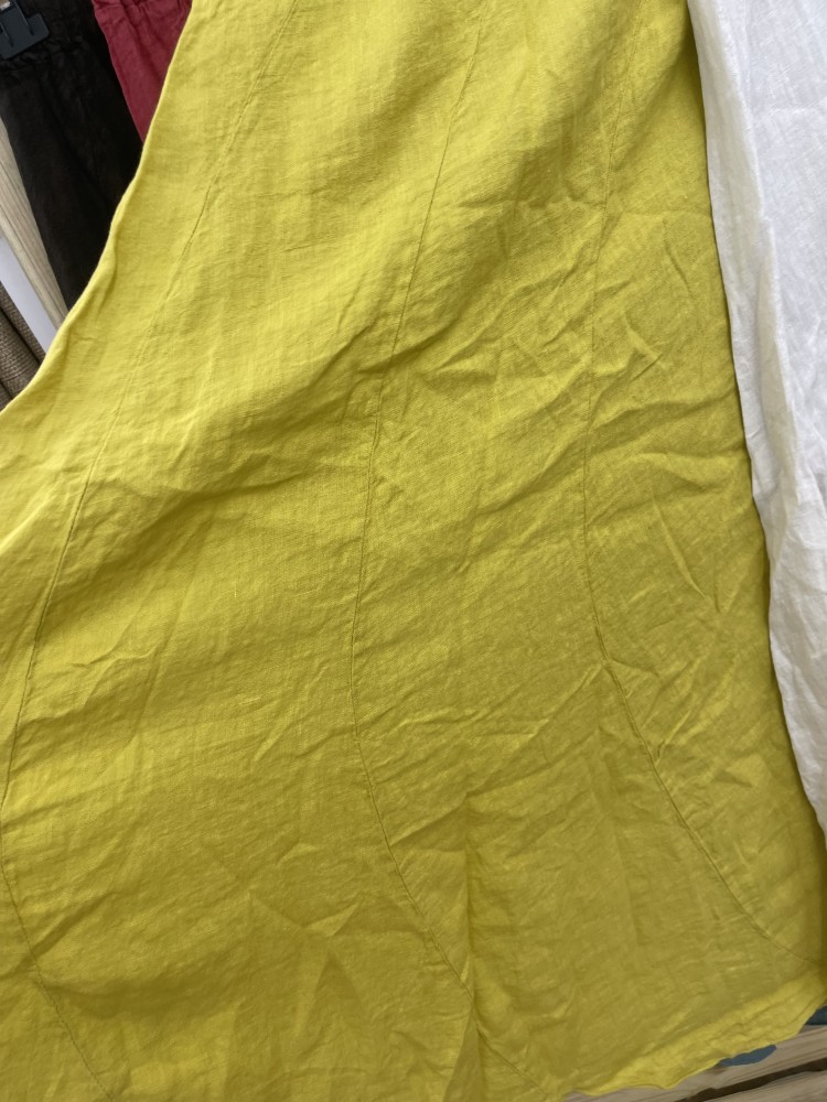 Falda lino Irene evasé líneas diagonales