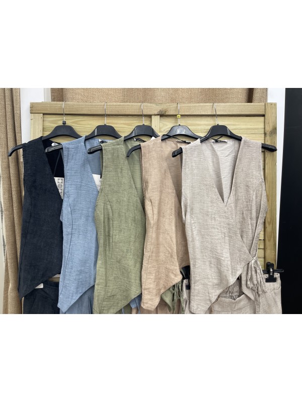 Conjunto de chaleco cruzado y pantalon 2