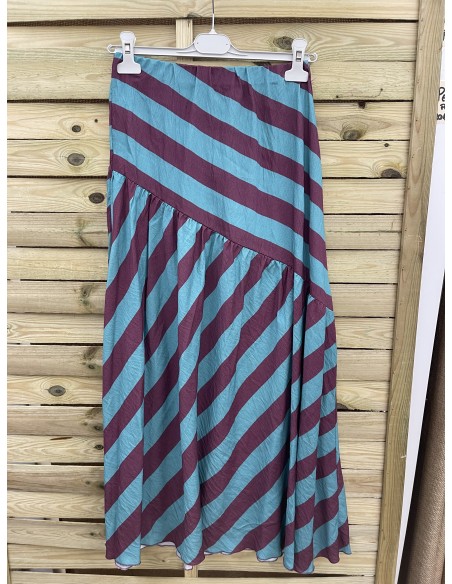Falda bicolor de rayas diagonales