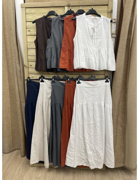 Top de lino de sisa con mini volante y lazada en cuello