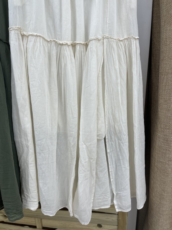 Falda larga fluida con raja y cinturon 2