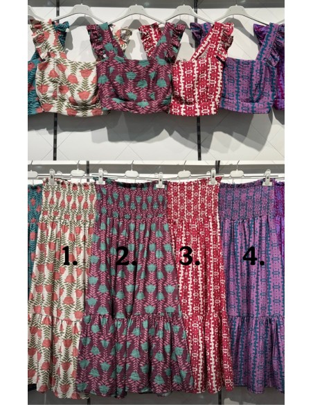 Conjunto estampado  de top volantito en sisa y falda cintura frunce