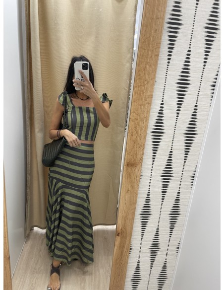 Conjunto rayas bicolor de top y falda corte