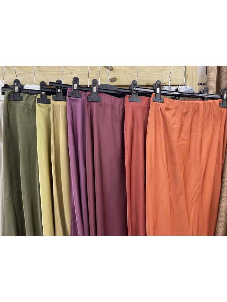 Falda midi de saten Celia