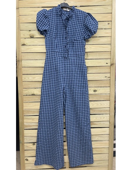 Mono vichy de manga corta con volantito en cuello