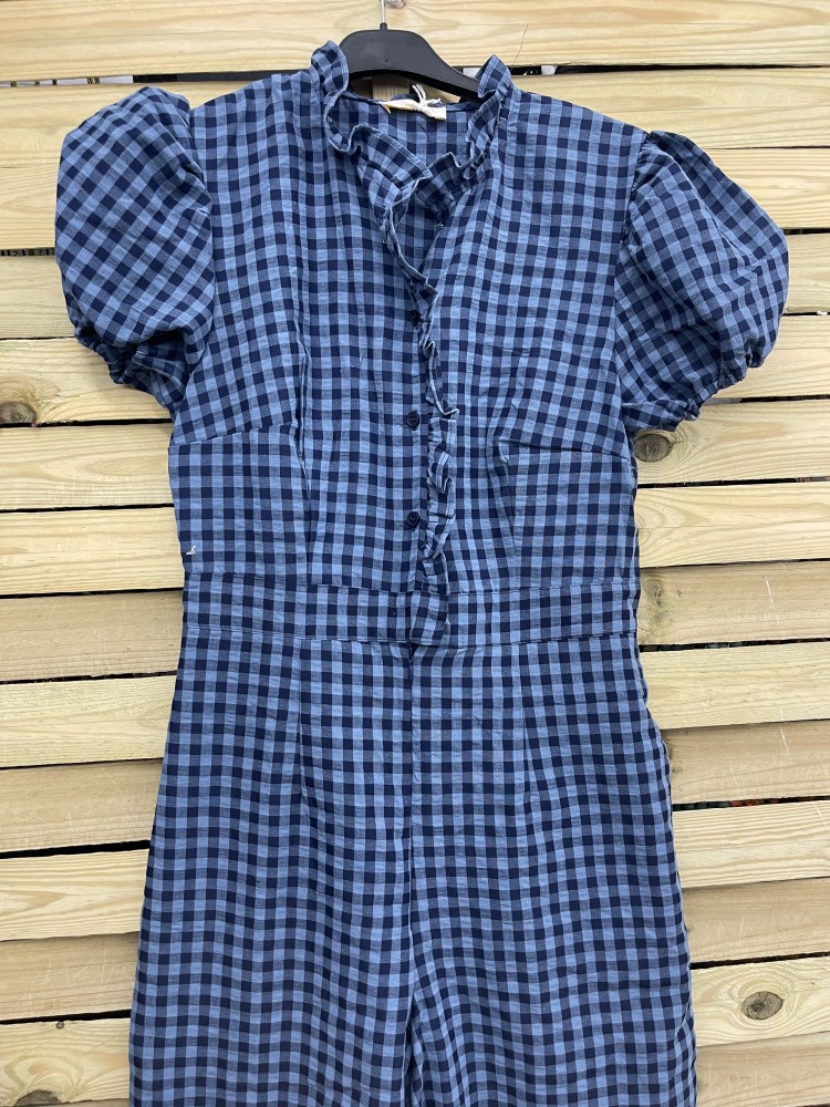 Mono vichy de manga corta con volantito en cuello