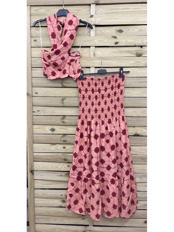 Conjunto constelación de top cruzado y falda