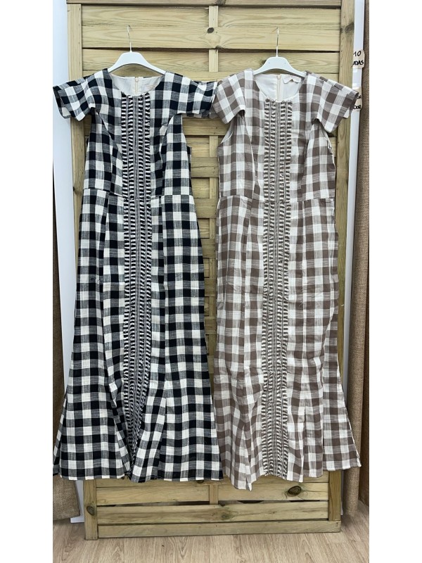 Vestido largo vichy capita en hombros y detalle flequitos delanteros 2