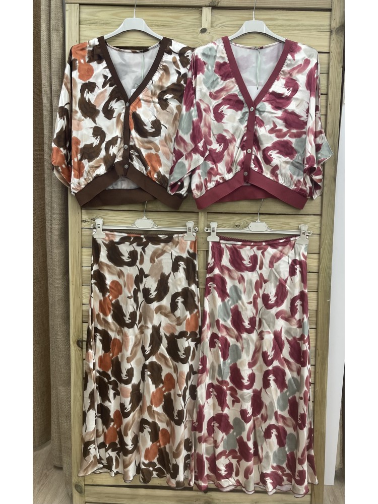 Falda saten mini puntilla estampado plumas