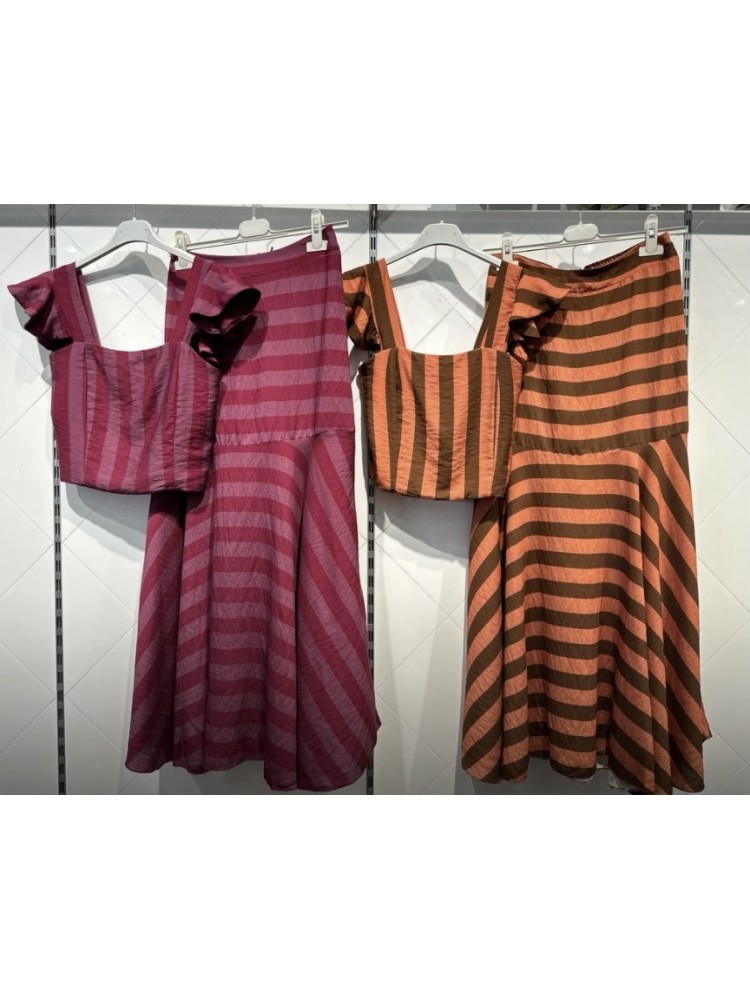 Conjunto rayas bicolor de top y falda corte