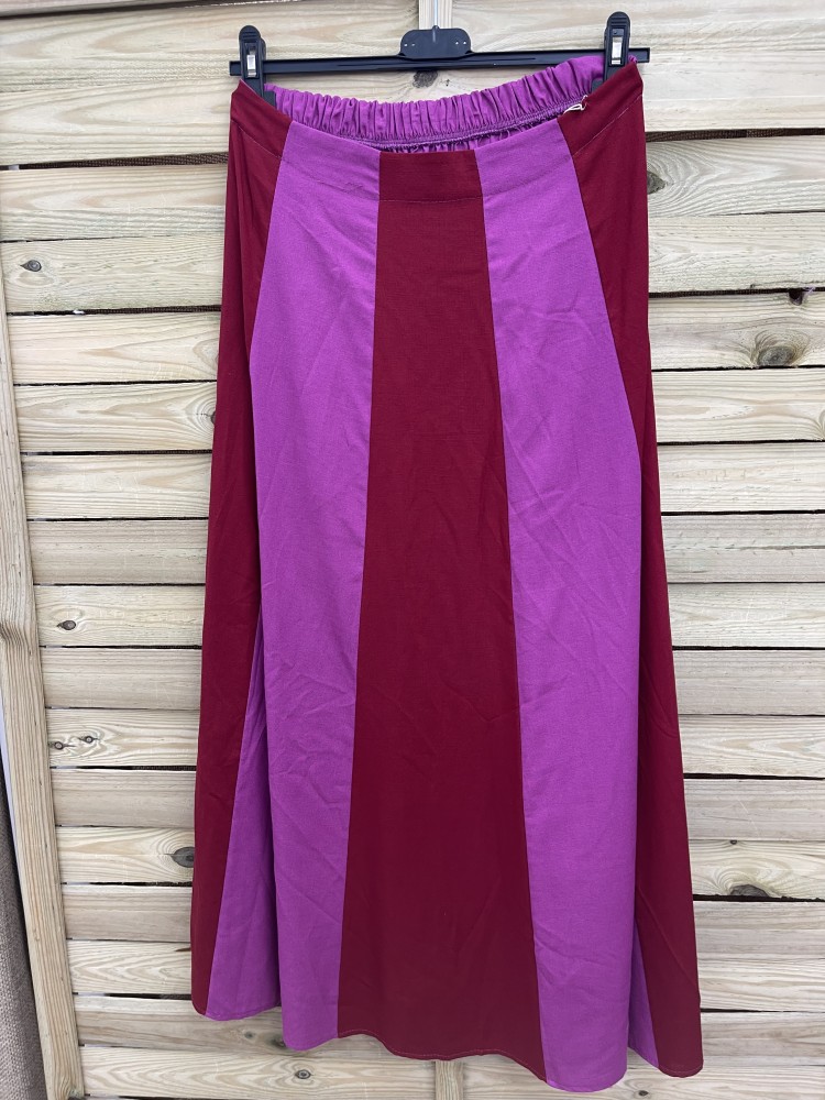 Falda midi parte delantera rayas bicolor