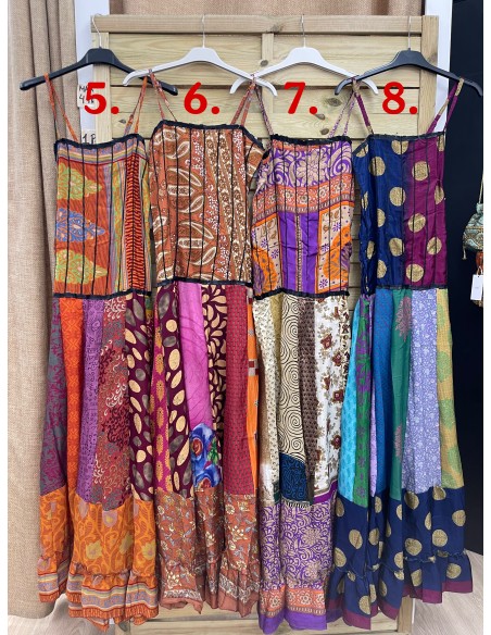 Vestido indio de tirantes con corte en cadera