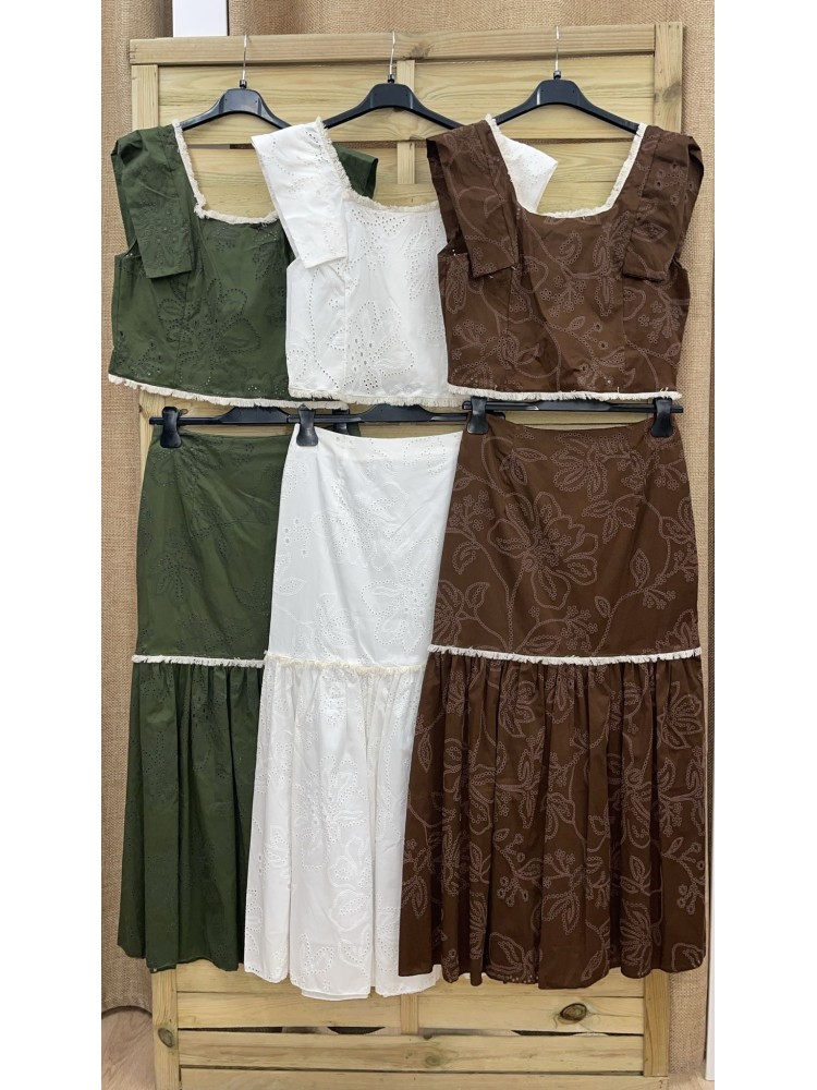 Conjunto liso brocado de top y falda detalle flequitos