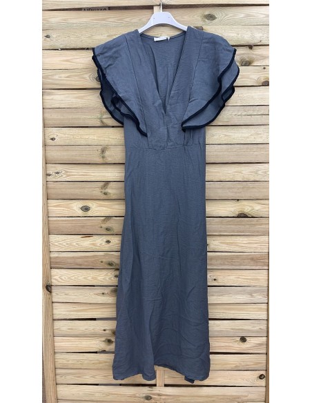 Vestido liso con doble vivo en hombros y corte en cintura