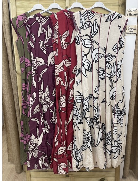 Vestido estampado evasé con líneas verticales burdeos