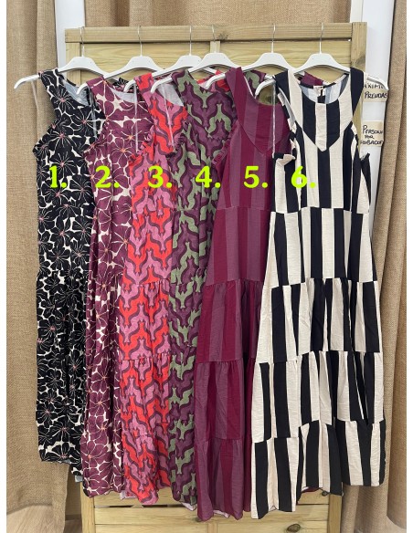 Vestido largo estampado cortes con cuello halter