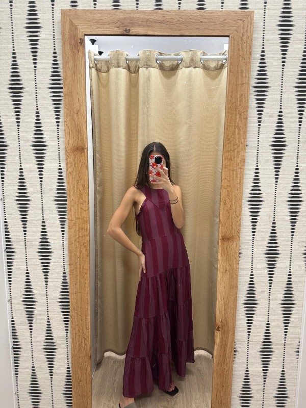 Vestido largo estampado cortes con cuello halter 2