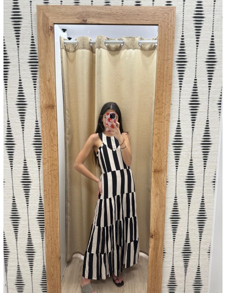 Vestido largo estampado cortes con cuello halter