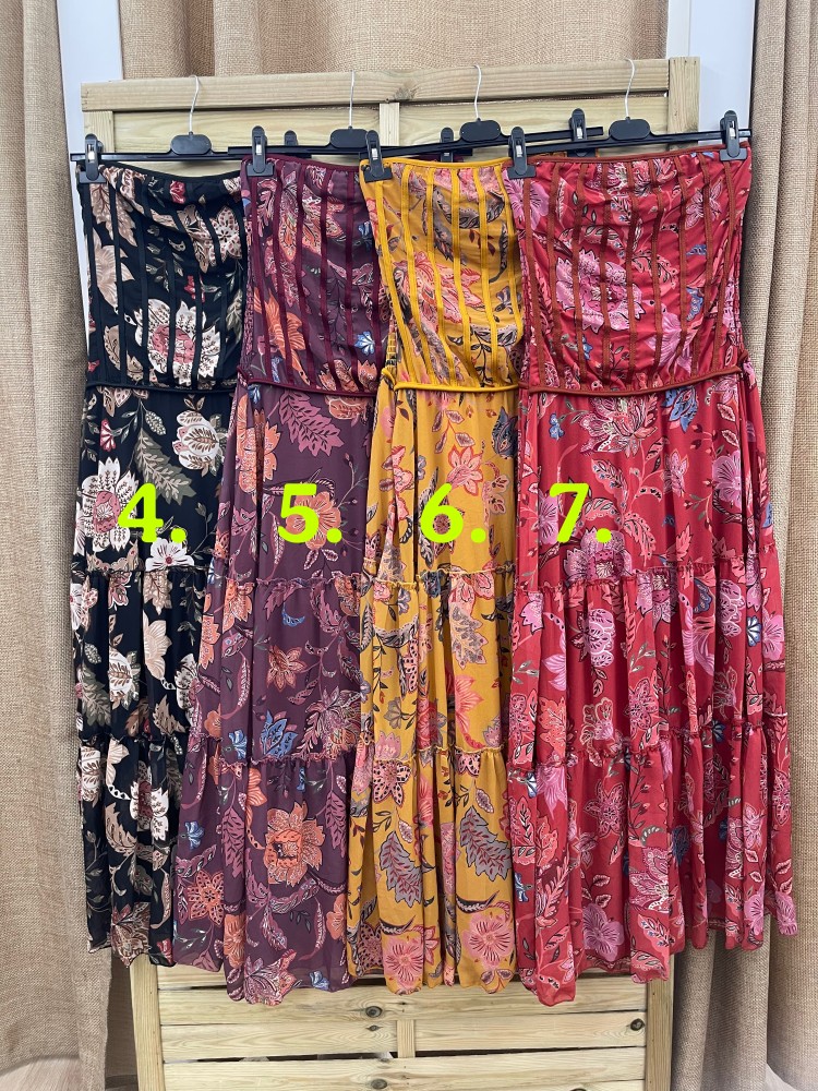 Vestido estampado de gasa con vivos lisos verticales en pecho