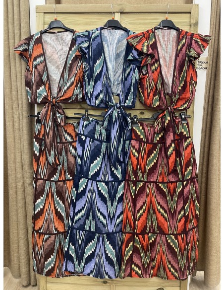 Conjunto tropical de top cruzado y falda