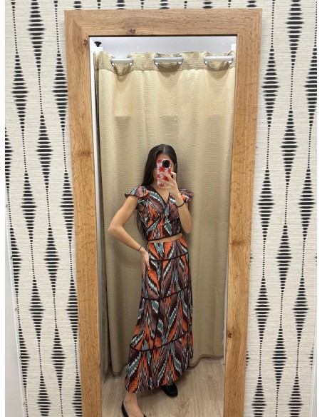 Conjunto tropical de top cruzado y falda