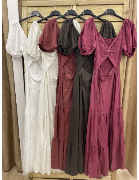 Vestido largo con nudo delantero y abertura