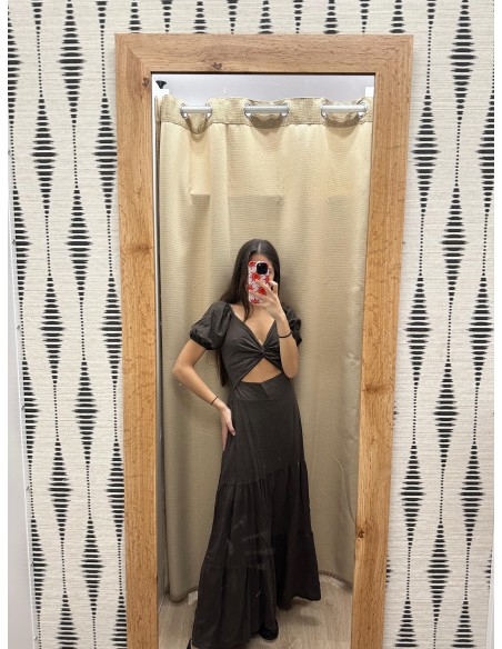 Vestido largo con nudo delantero y abertura