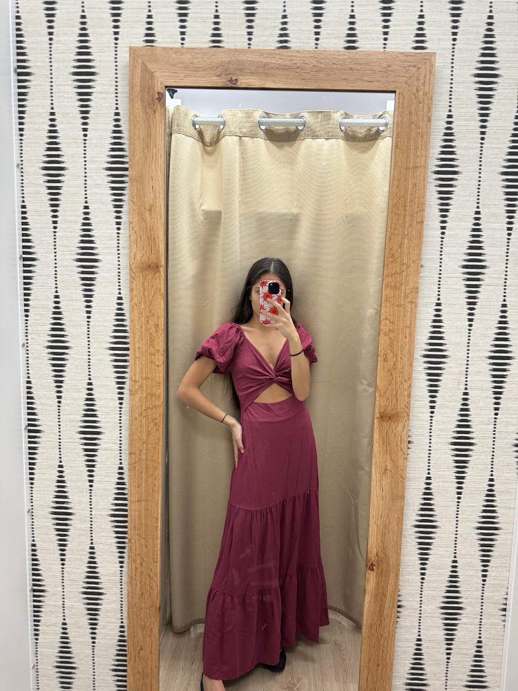 Vestido largo con nudo delantero y abertura