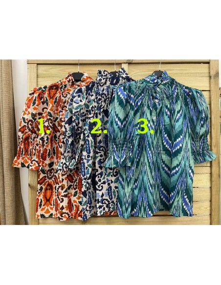 Camisa estampada de manga corta frunce en escote y mangas