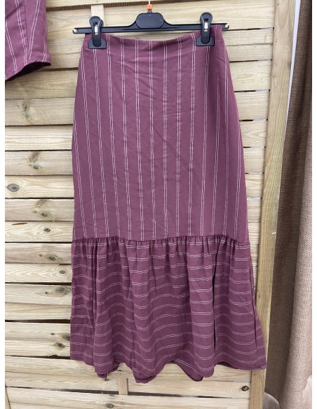 Falda Carla rayas volante en bajo