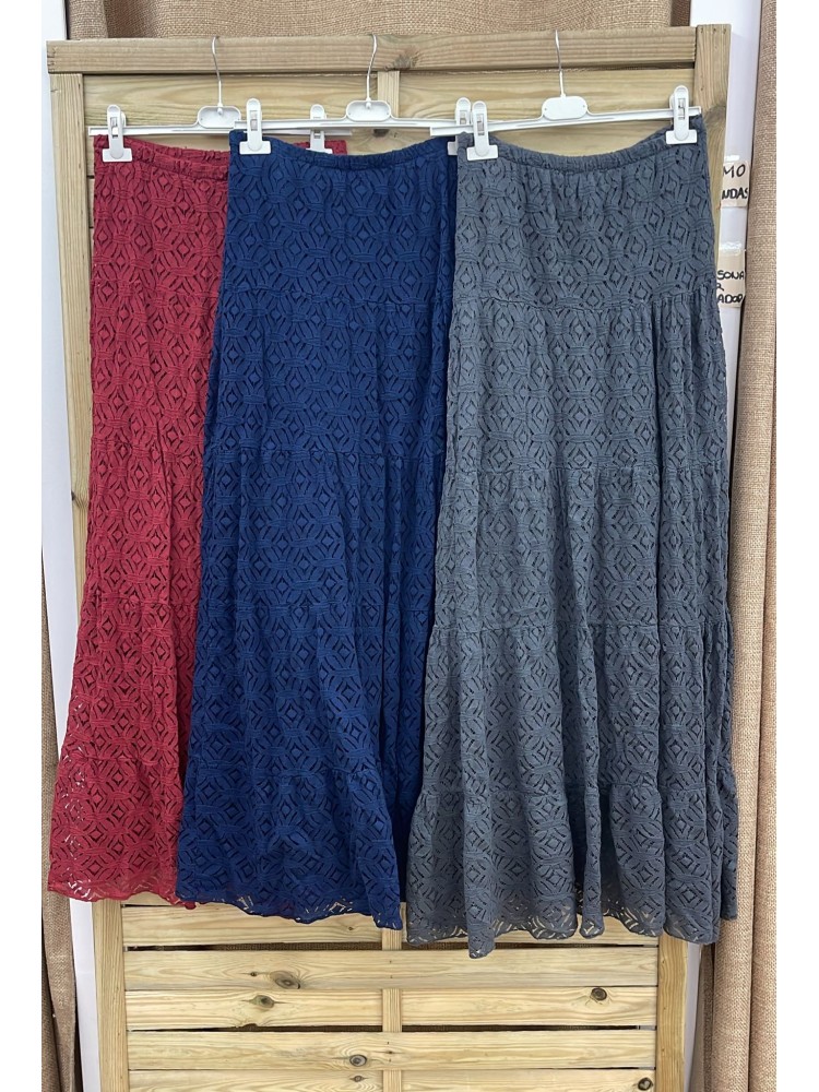 Falda larga de encaje