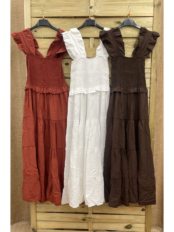 Vestido liso pecho fruncido y volantito en sisa y cintura 2