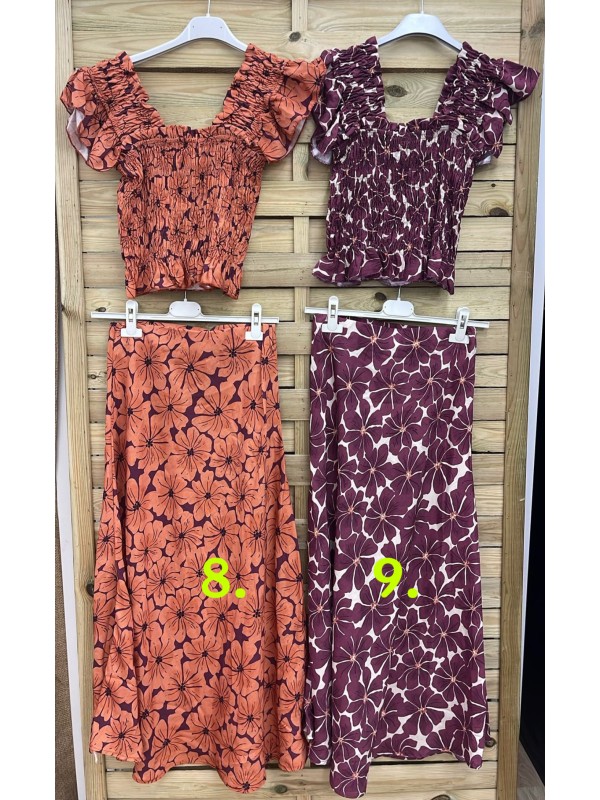Conjunto estampado de top fruncido maxi sisa y falda midi 2