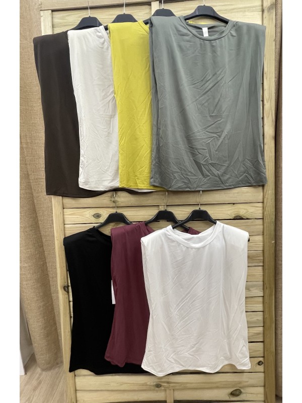 Top básico maxi hombreras