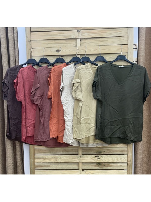 Top satén Celia de manga corta con escote en pico