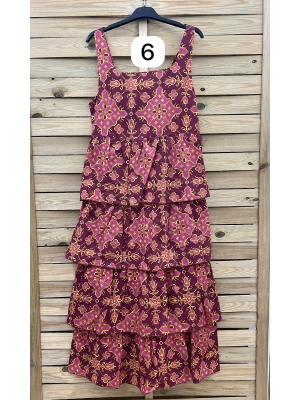 Vestido largo estampado de sisa con cuerpo de capas 2