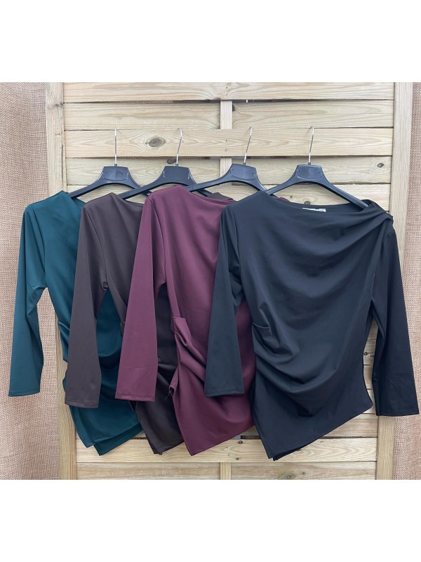 Top manga francesa con bajo asimétrico