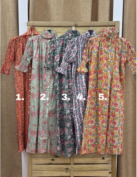 Vestido camisero estampado indio con cuello y mangas fruncidos