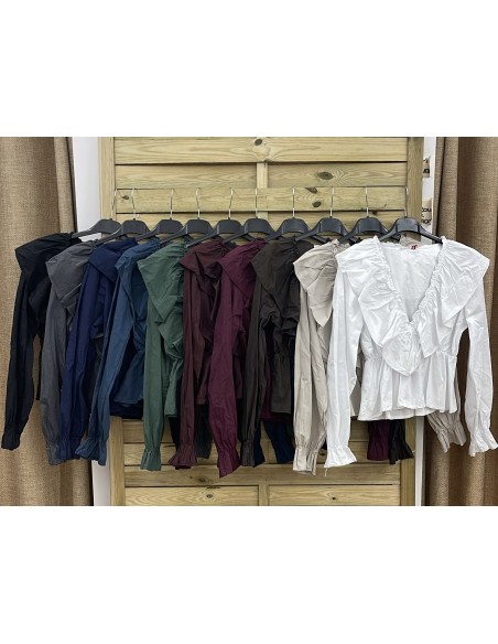 Camisa de manga larga con volante delantero en pico