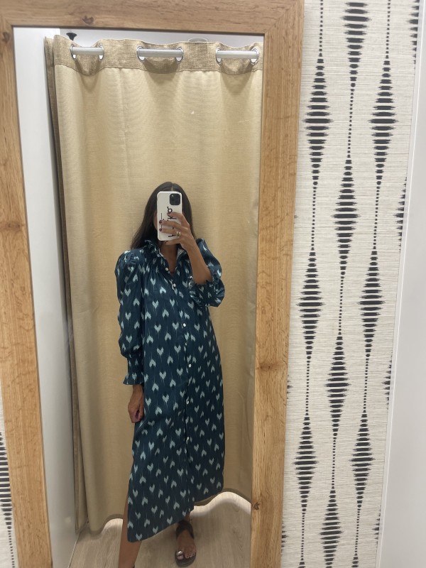 Vestido camisero de manga larga con cuello y puño fruncidos