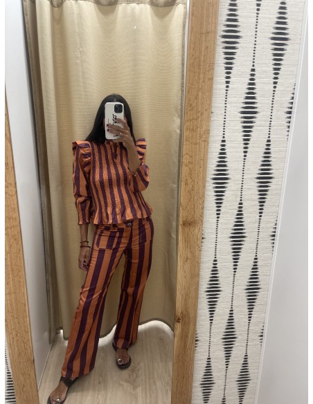 Camisa cuerpo fruncido raya media vertical