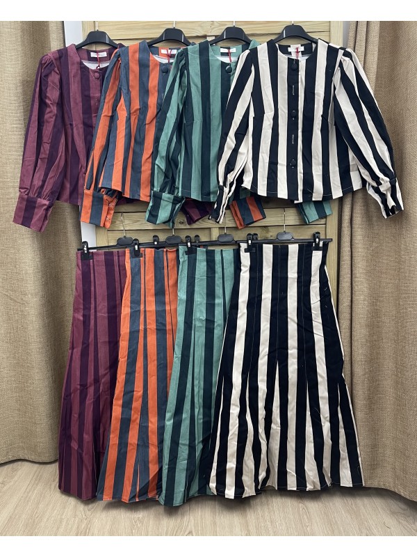 Chaqueta abotonada raya media vertical