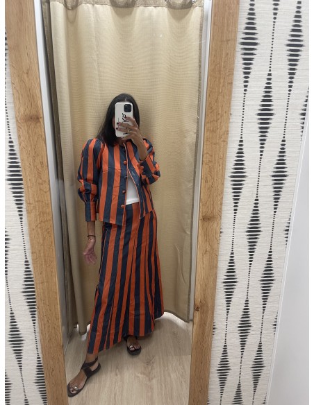 Chaqueta abotonada raya media vertical