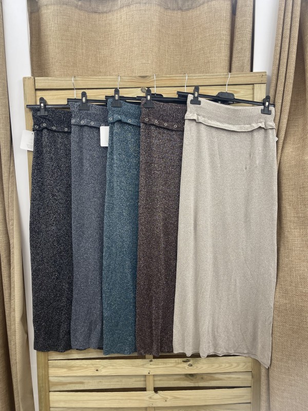 Falda brillito de punto con arandelas