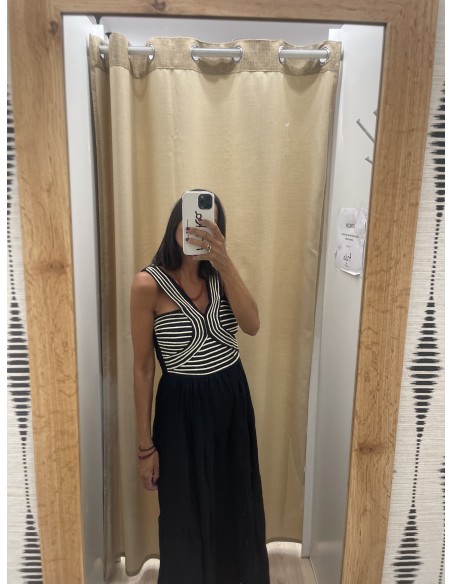 Vestido parte superior bordada con tirantas cruzadas