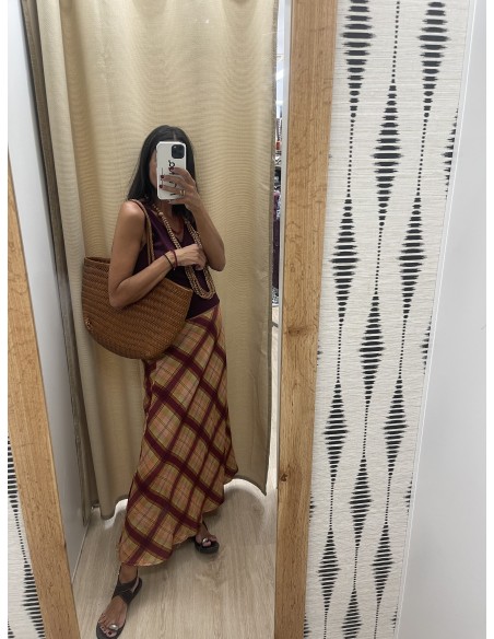 Falda evasé fina de rombos con colores